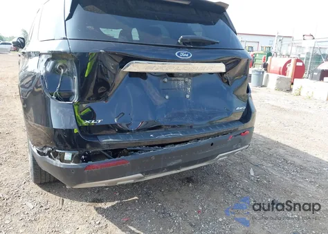 2023 Ford Explorer Xlt z USA, uszkodzony, nr VIN 1FMSK8DH4PGB89427